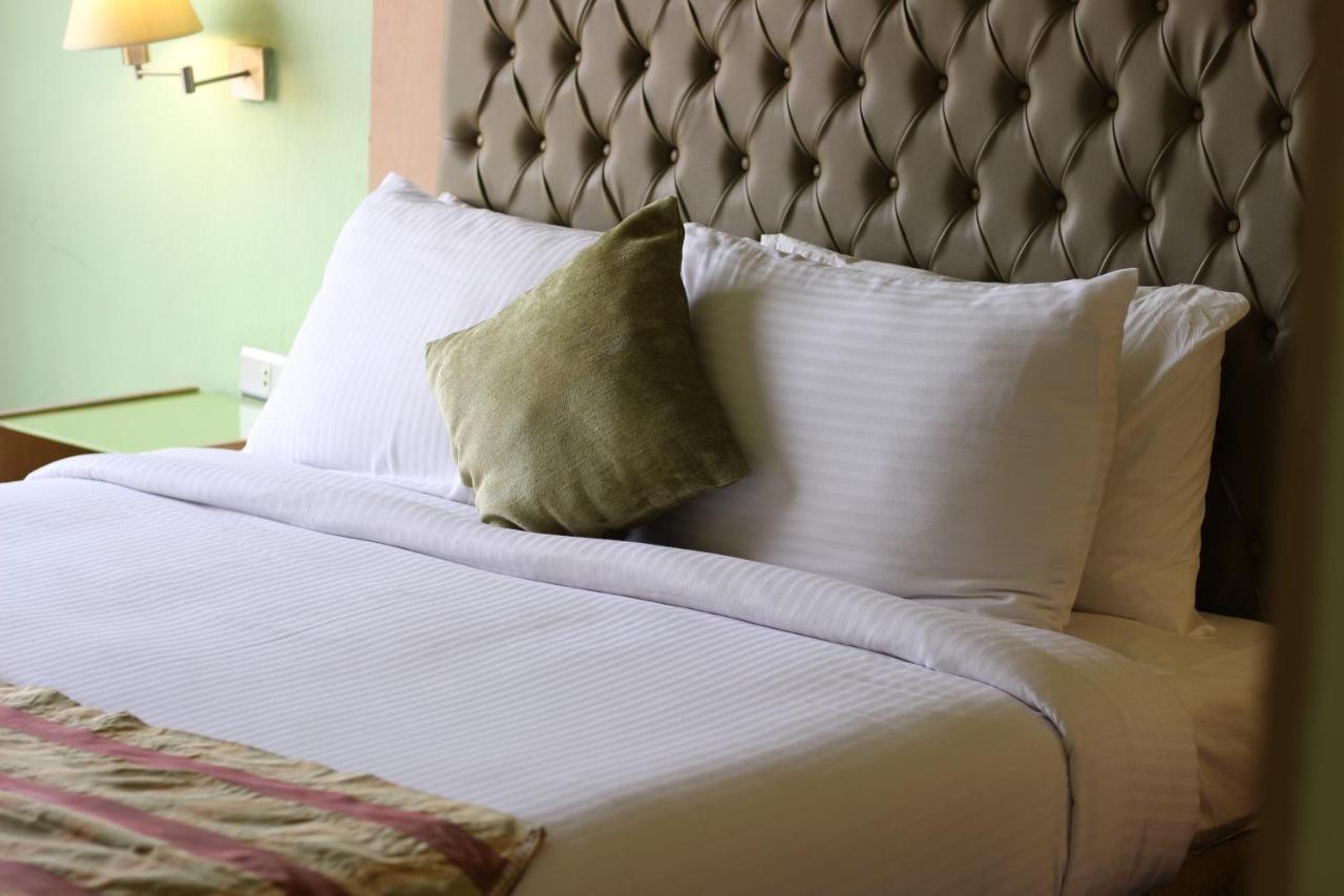 Santana Hotel Cairo Giza Екстериор снимка