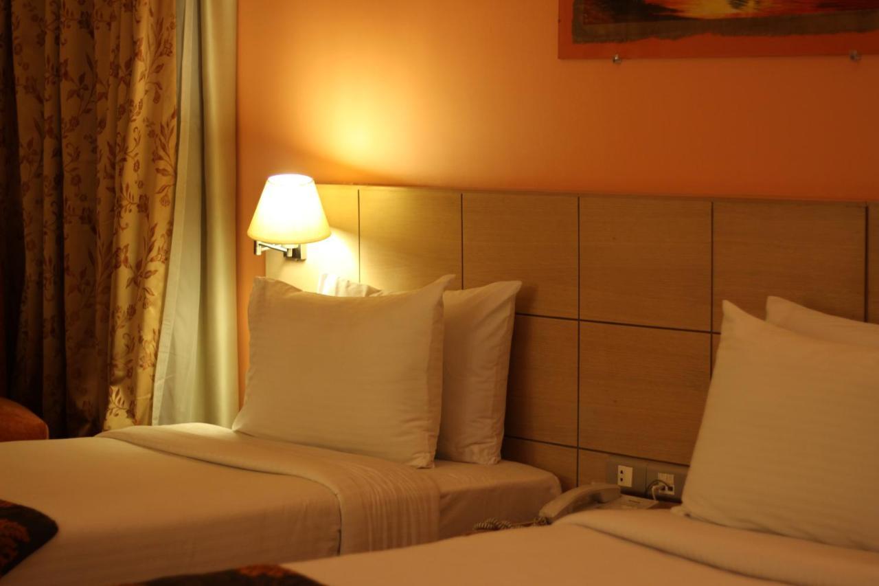 Santana Hotel Cairo Giza Екстериор снимка