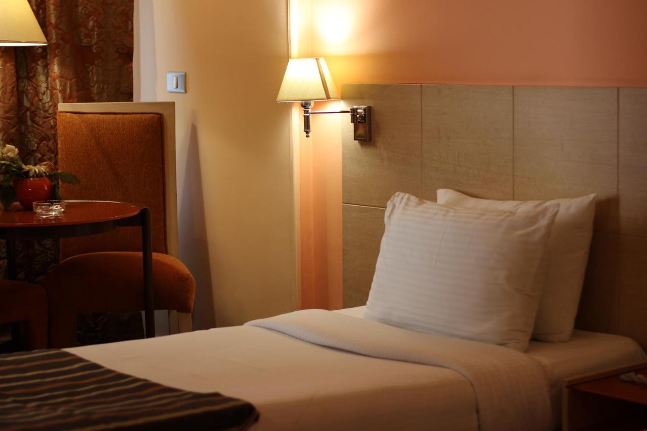 Santana Hotel Cairo Giza Екстериор снимка
